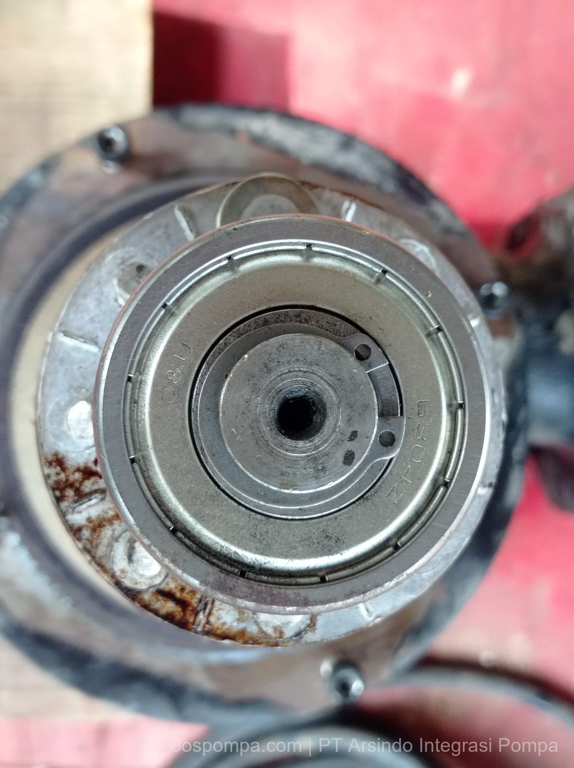 Service dan maintenance pompa